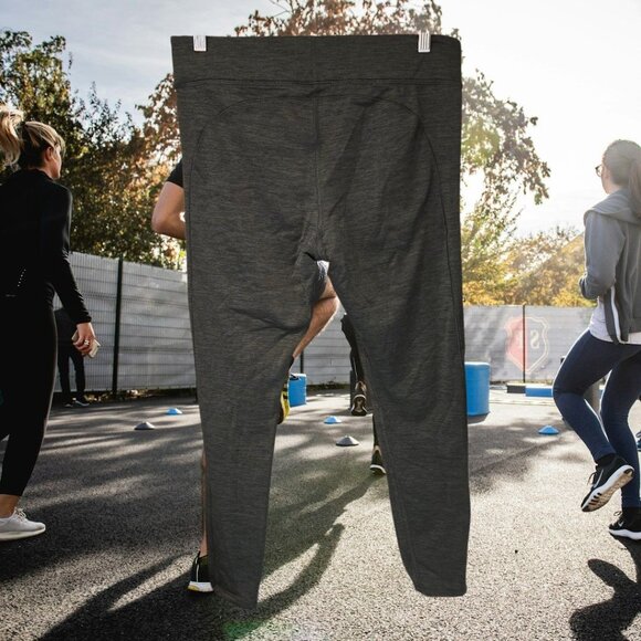 Under Armour Women's XL Olive Green Athletic Leggings With Teal Accents Pocket - Picture 4 of 6